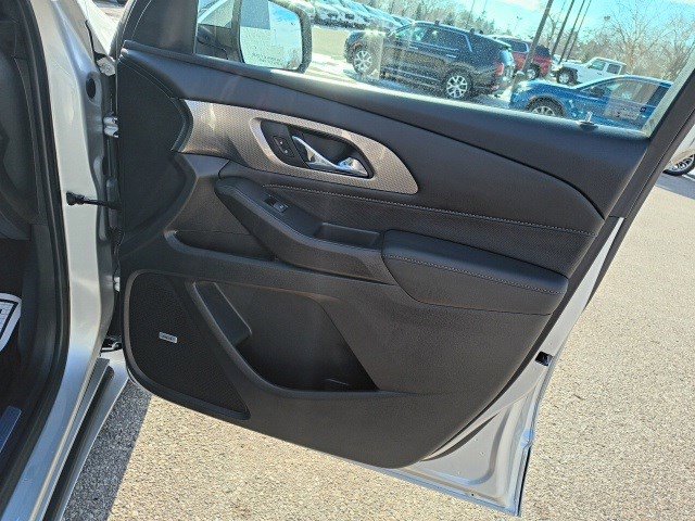 Used 2022 Chevrolet Traverse Premier image 20
