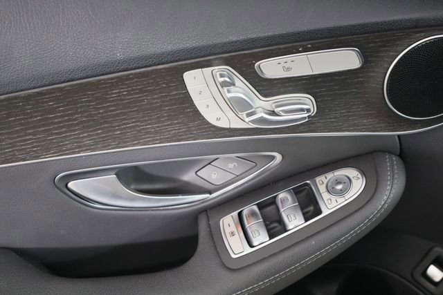 Used 2019 Mercedes-Benz C 300 Sedan image 19