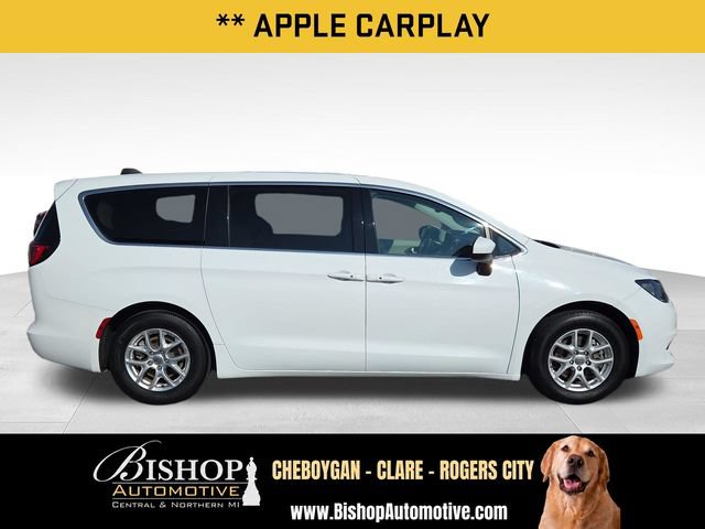 Used 2023 Chrysler Voyager LX FWD image 15