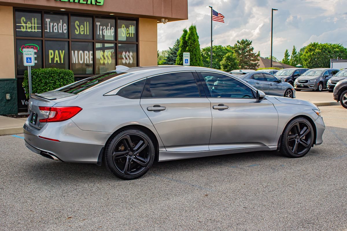 Used 2018 Honda Accord Sport image 10