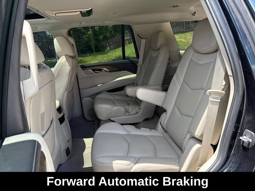 Used 2019 Cadillac Escalade Premium Luxury AWD/4WD image 28