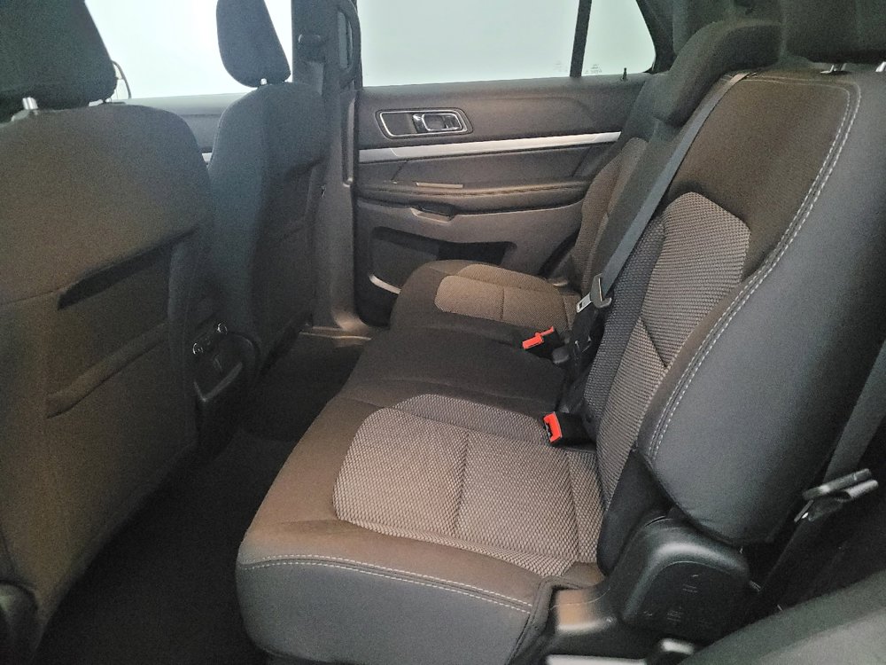 Used 2019 Ford Explorer XLT w/ Class II Trailer Tow Package image 18