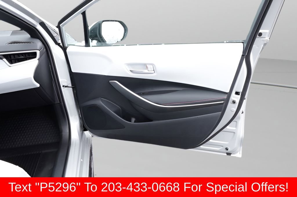 Certified 2025 Toyota Corolla SE w/ SE Premium Package FWD image 17