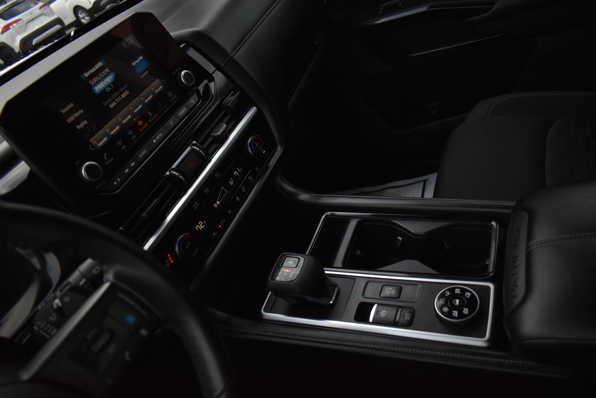 Used 2025 Nissan Pathfinder SV image 24