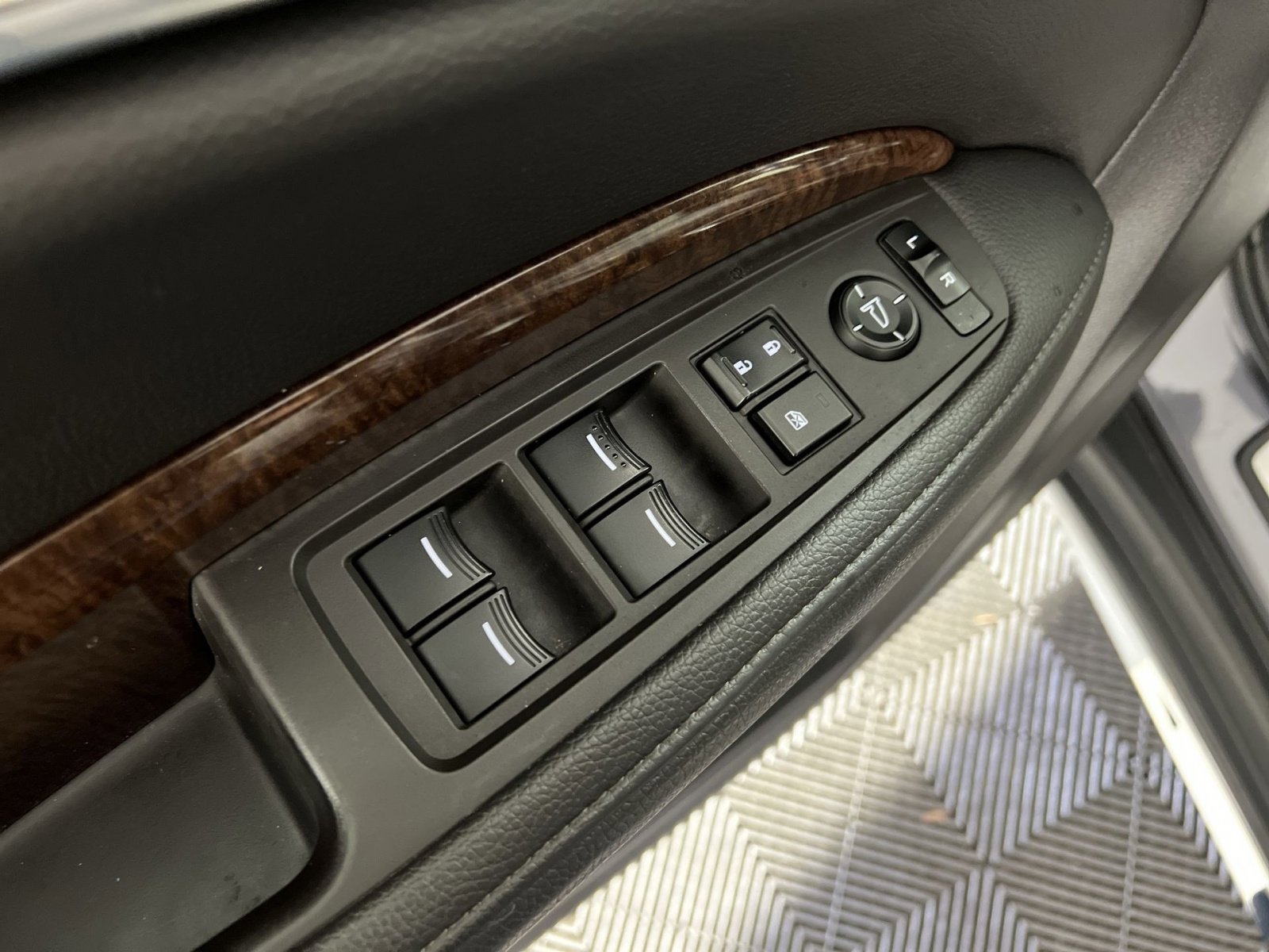 Used 2019 Acura MDX 3.5L image 15