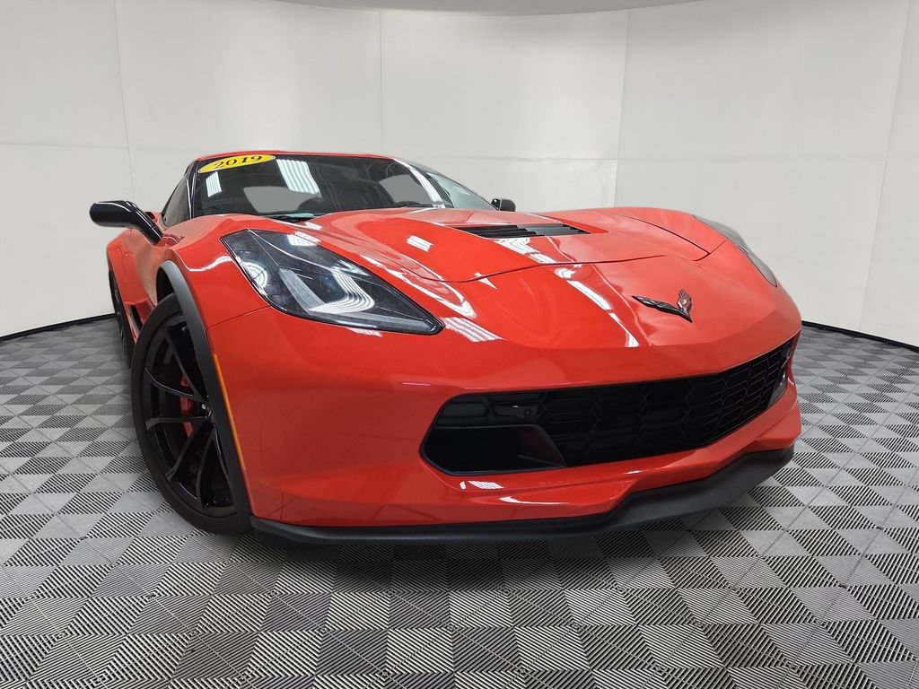 Used 2019 Chevrolet Corvette Grand Sport RWD image 2