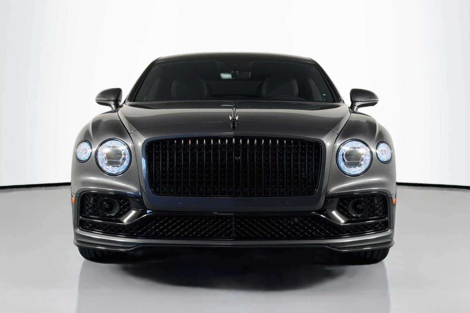 Used 2021 Bentley Flying Spur W12 AWD/4WD image 2