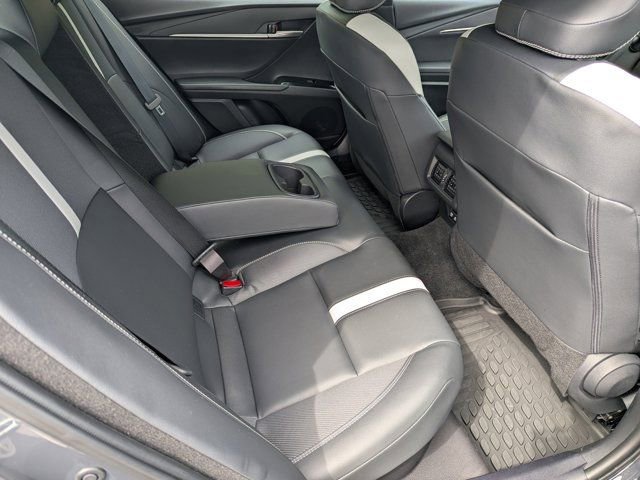 Used 2025 Toyota Camry SE w/ Convenience Package FWD image 14