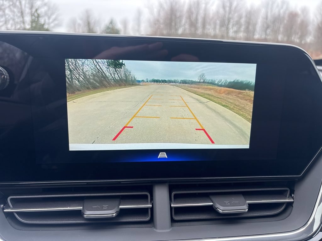 New 2026 Chevrolet Trax RS w/ Sunroof Package FWD image 26