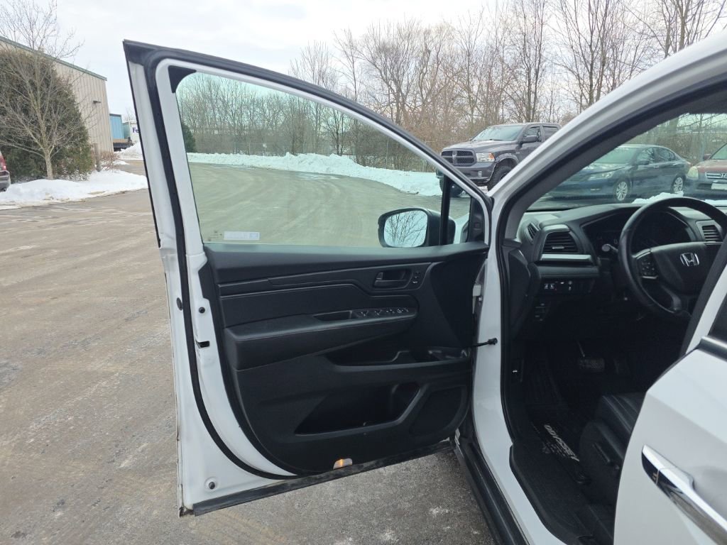 Used 2023 Honda Odyssey EX-L image 12