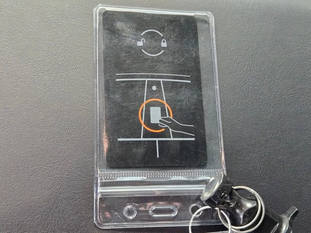 Used 2023 Tesla Model 3 Standard Range image 17