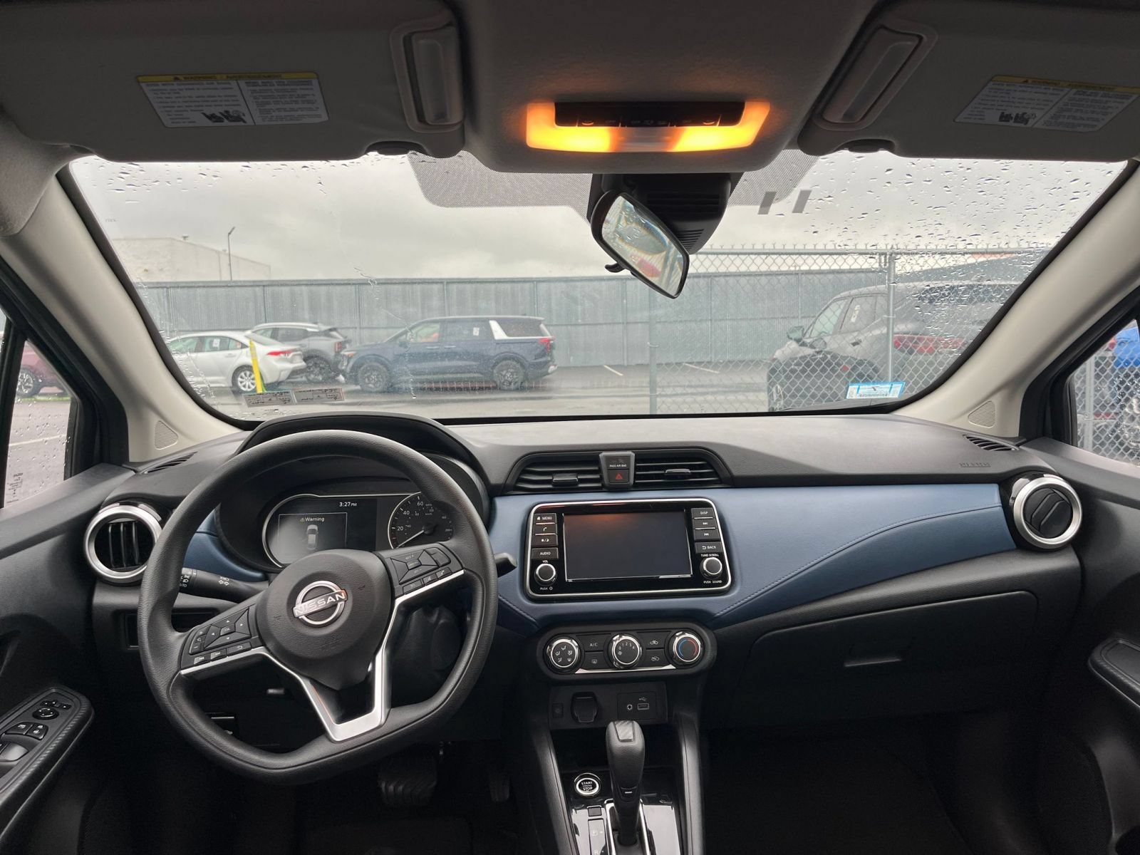 Used 2025 Nissan Versa SV FWD image 31