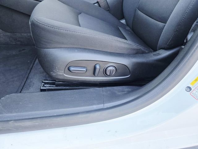 Used 2024 Chevrolet Malibu LT image 32