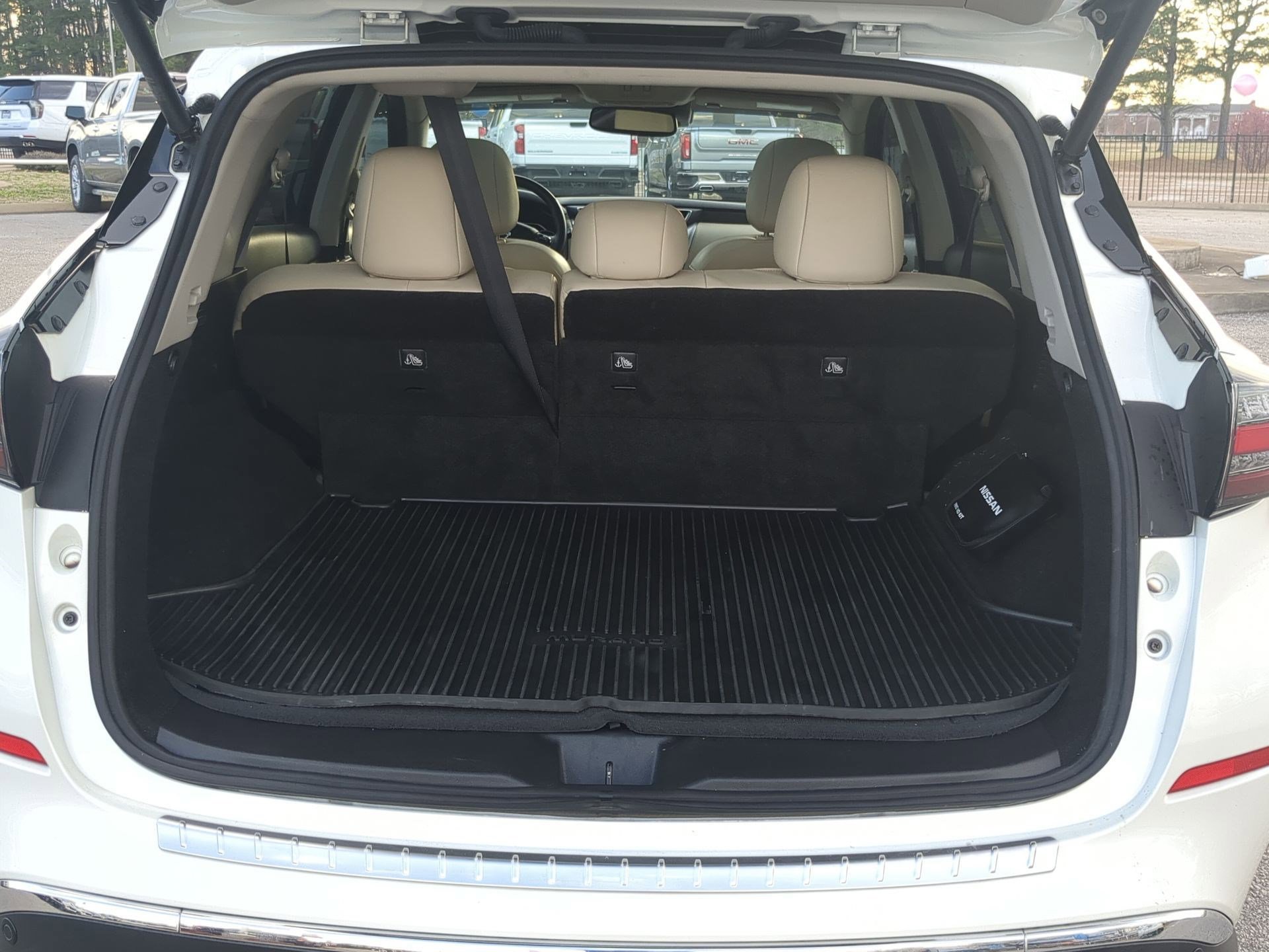 Used 2021 Nissan Murano Platinum w/ Cargo Package image 25