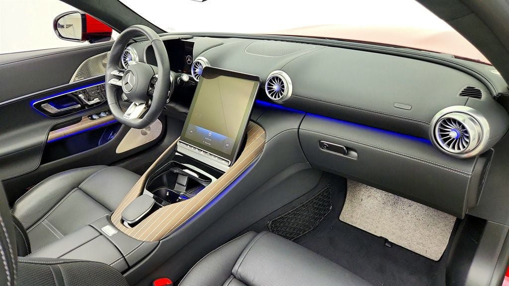 Used 2025 Mercedes-Benz SL 43 AMG image 23