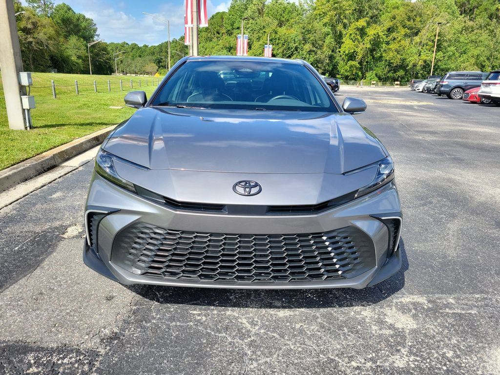 Used 2025 Toyota Camry LE FWD image 7