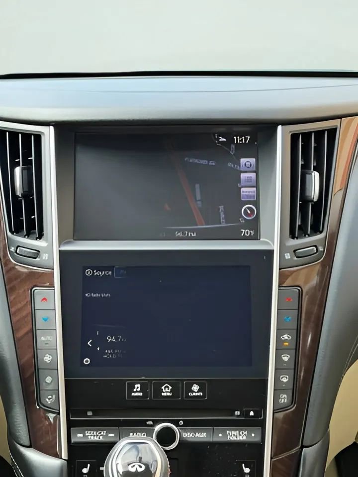 Used 2018 INFINITI Q50 Luxe w/ Essential Package (3.0T Luxe) RWD image 29