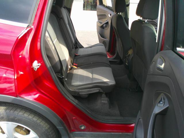 Used 2015 Ford Escape SE w/ Equipment Group 201A image 6