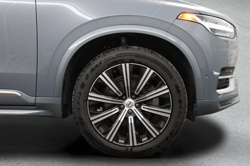 Certified 2023 Volvo XC90 B6 Plus AWD/4WD image 14