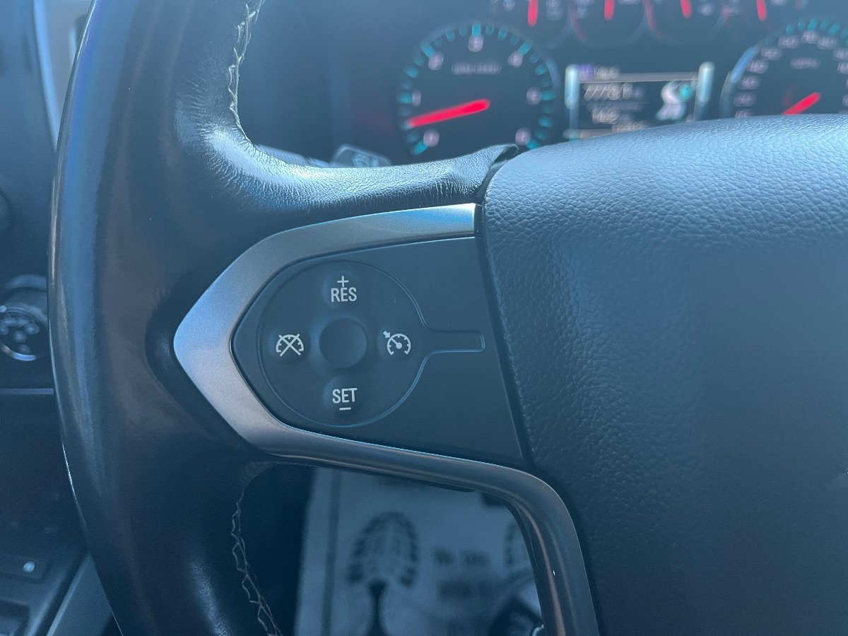 Used 2018 Chevrolet Silverado 1500 LT w/ All Star Edition AWD/4WD image 18