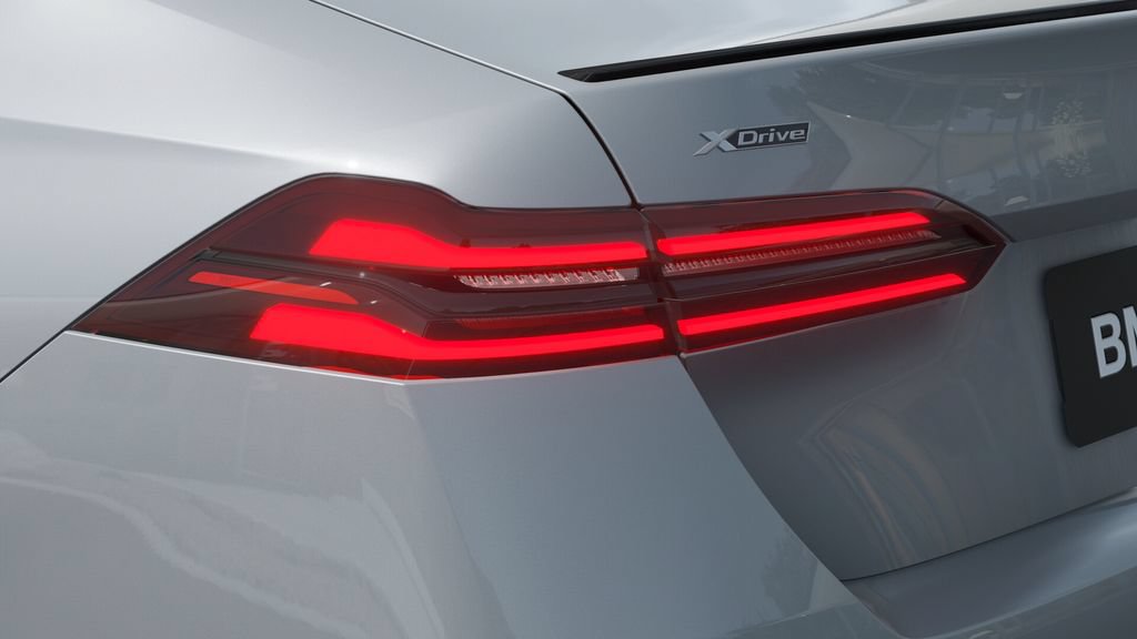 New 2027 BMW 550e xDrive AWD/4WD image 8