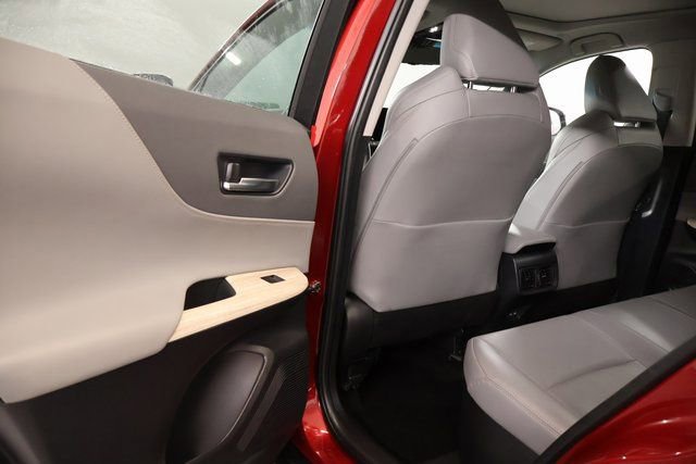 Used 2024 Toyota Venza Limited image 27