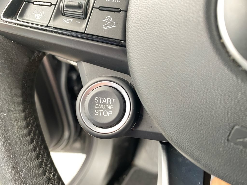 Used 2022 Alfa Romeo Stelvio Ti w/ Active Assist Plus Package AWD/4WD image 27