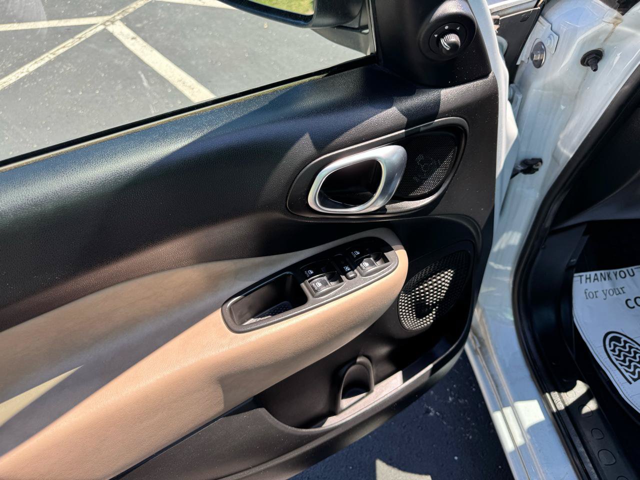 Used 2014 FIAT 500L Lounge FWD image 32
