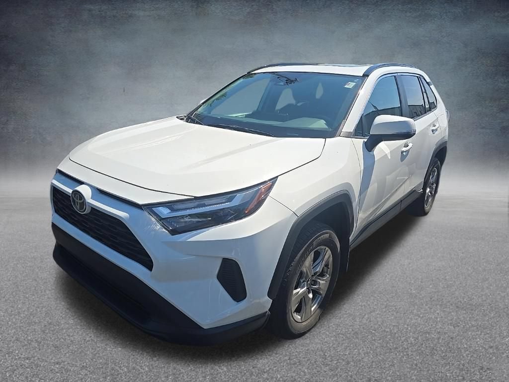 Used 2023 Toyota RAV4 XLE w/ Convenience Package AWD/4WD image 4