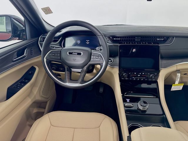 New 2025 Jeep Grand Cherokee Limited w/ Luxury Tech Group II image 26