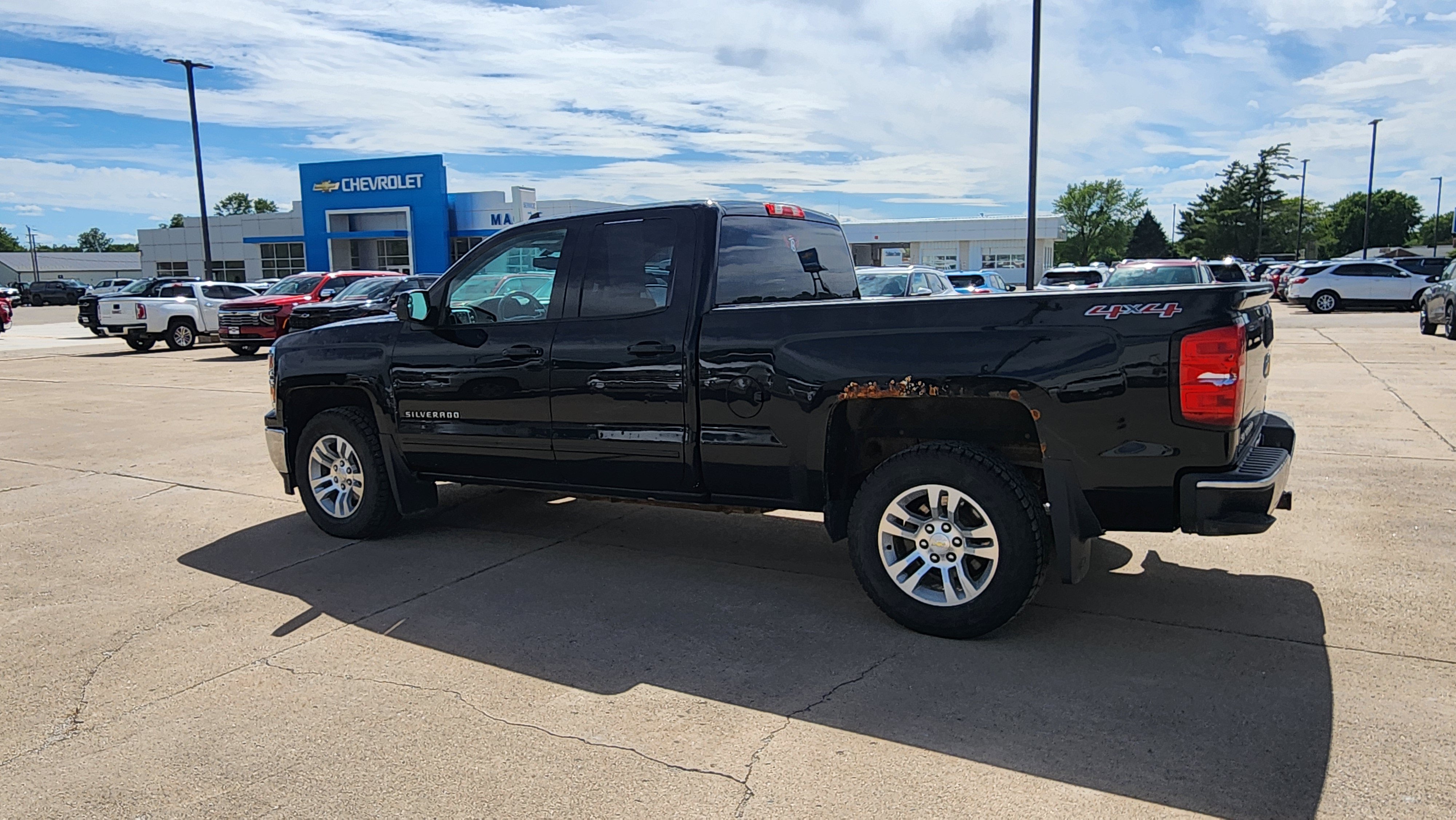 Used 2015 Chevrolet Silverado 1500 LT w/ All Star Edition AWD/4WD image 6