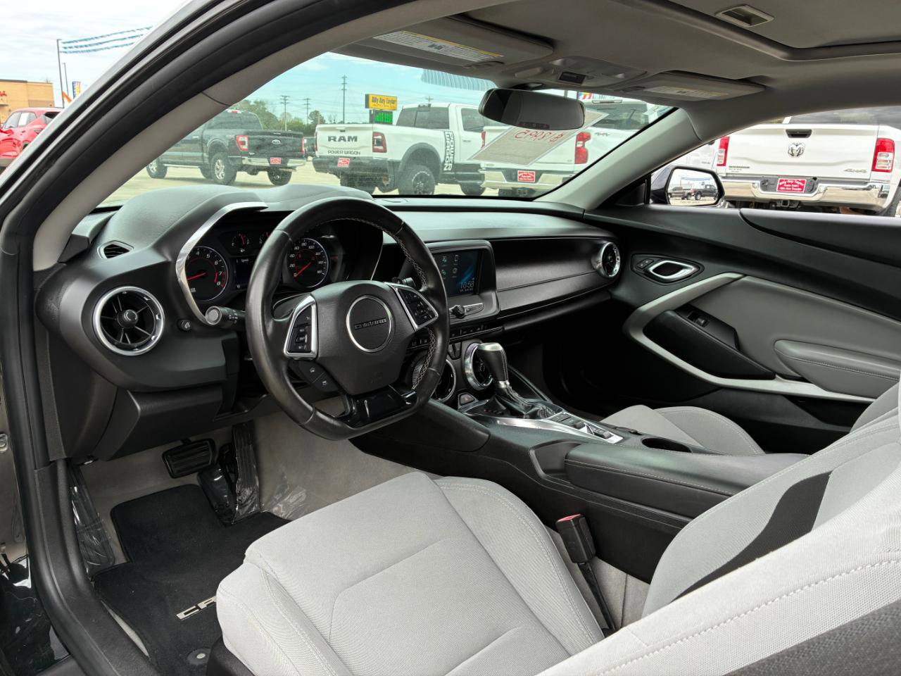 Used 2018 Chevrolet Camaro LT w/ RS Package image 15