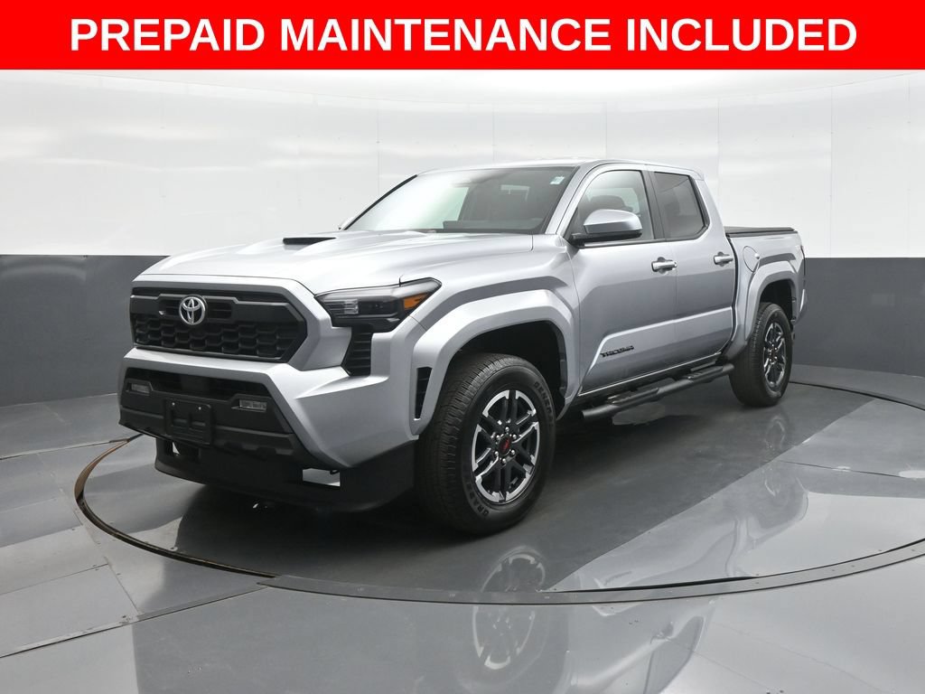 Certified 2025 Toyota Tacoma TRD Sport AWD/4WD image 3