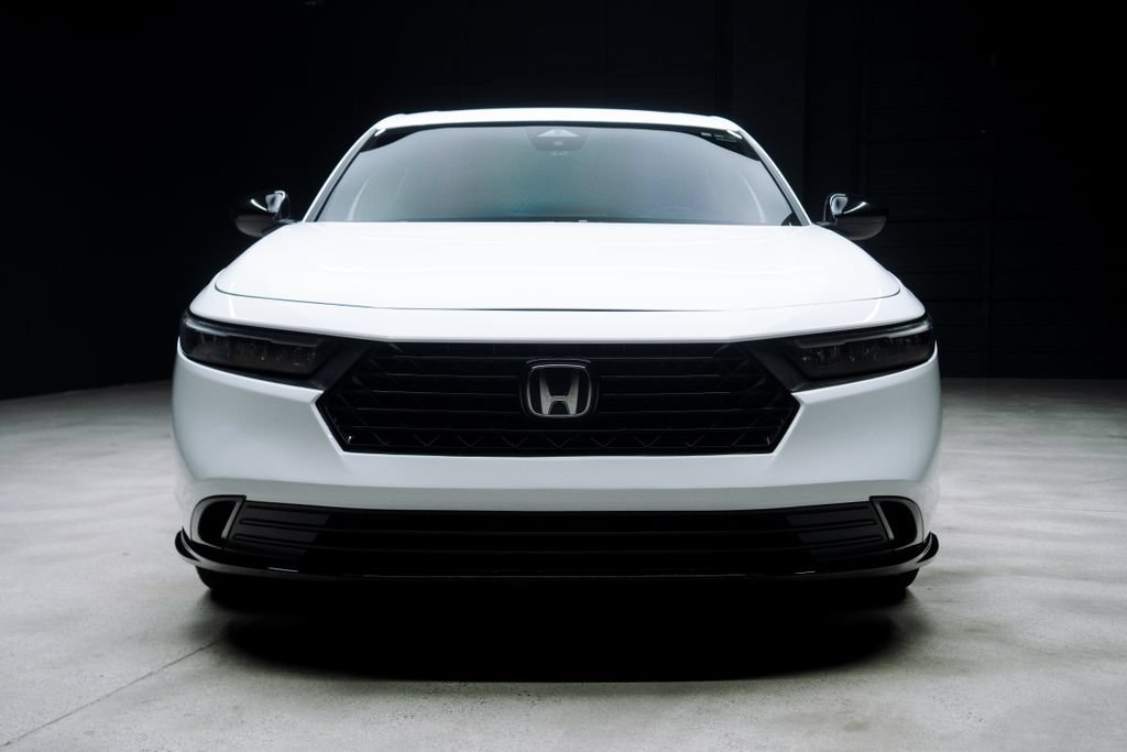 Used 2023 Honda Accord Sport image 2