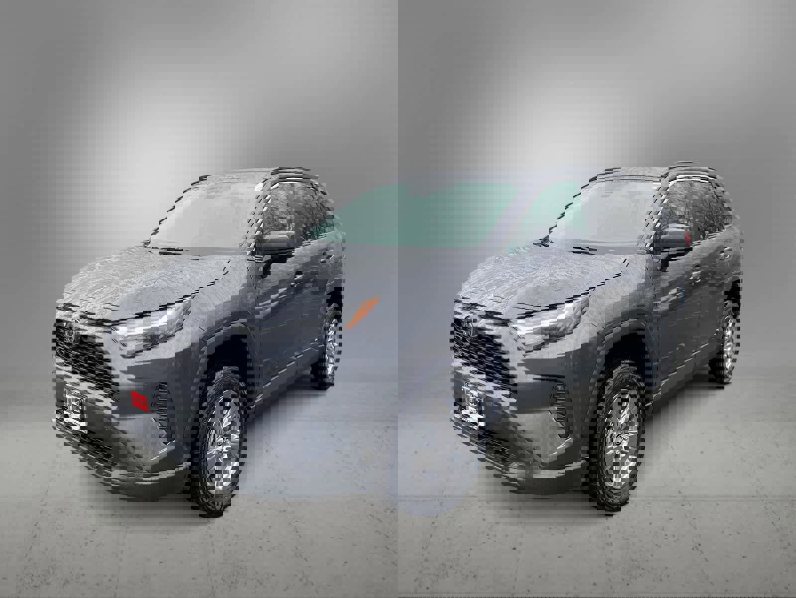 Used 2025 Toyota RAV4 LE image 5