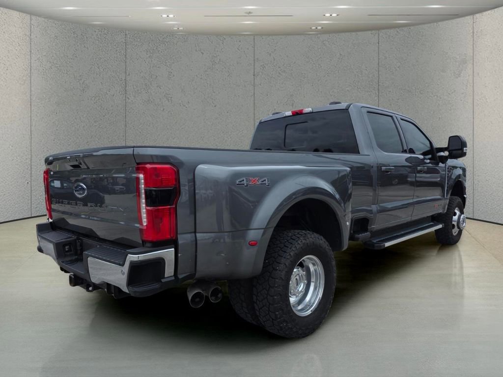 Used 2023 Ford F350 Lariat AWD/4WD image 4