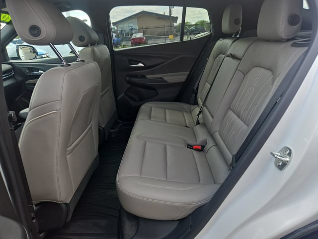 Used 2025 Buick Envista Preferred FWD image 26