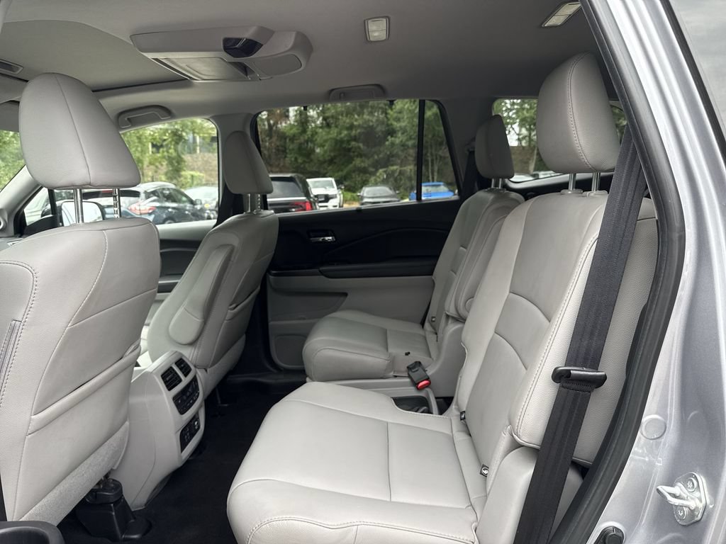 Used 2021 Honda Pilot Touring image 25