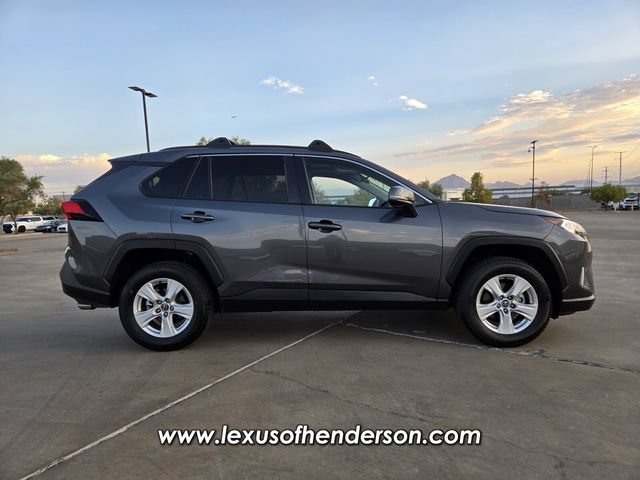 Used 2020 Toyota RAV4 XLE w/ Convenience Package FWD image 7