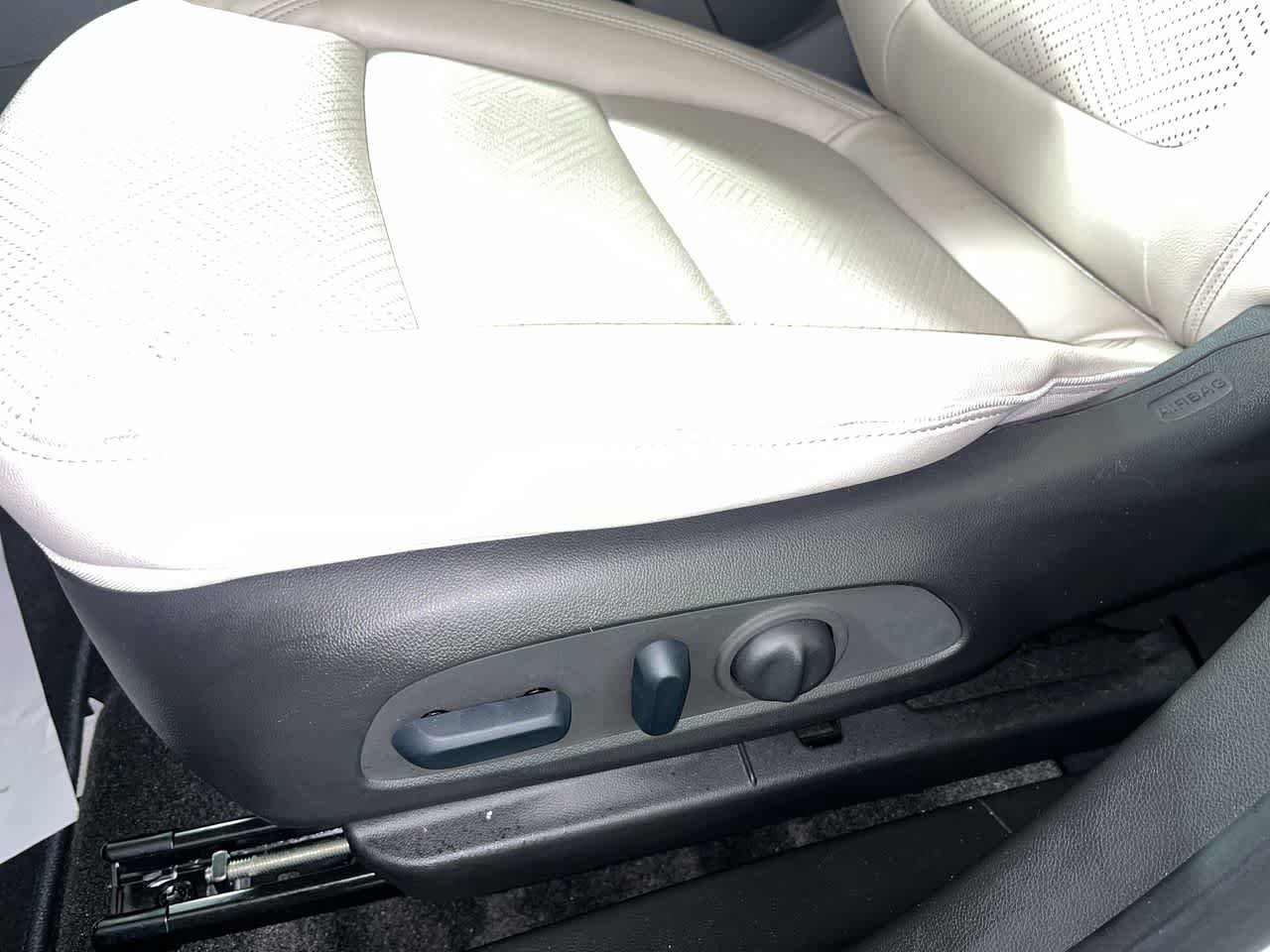 Used 2023 Buick Encore GX Essence w/ Advanced Technology Package FWD image 14