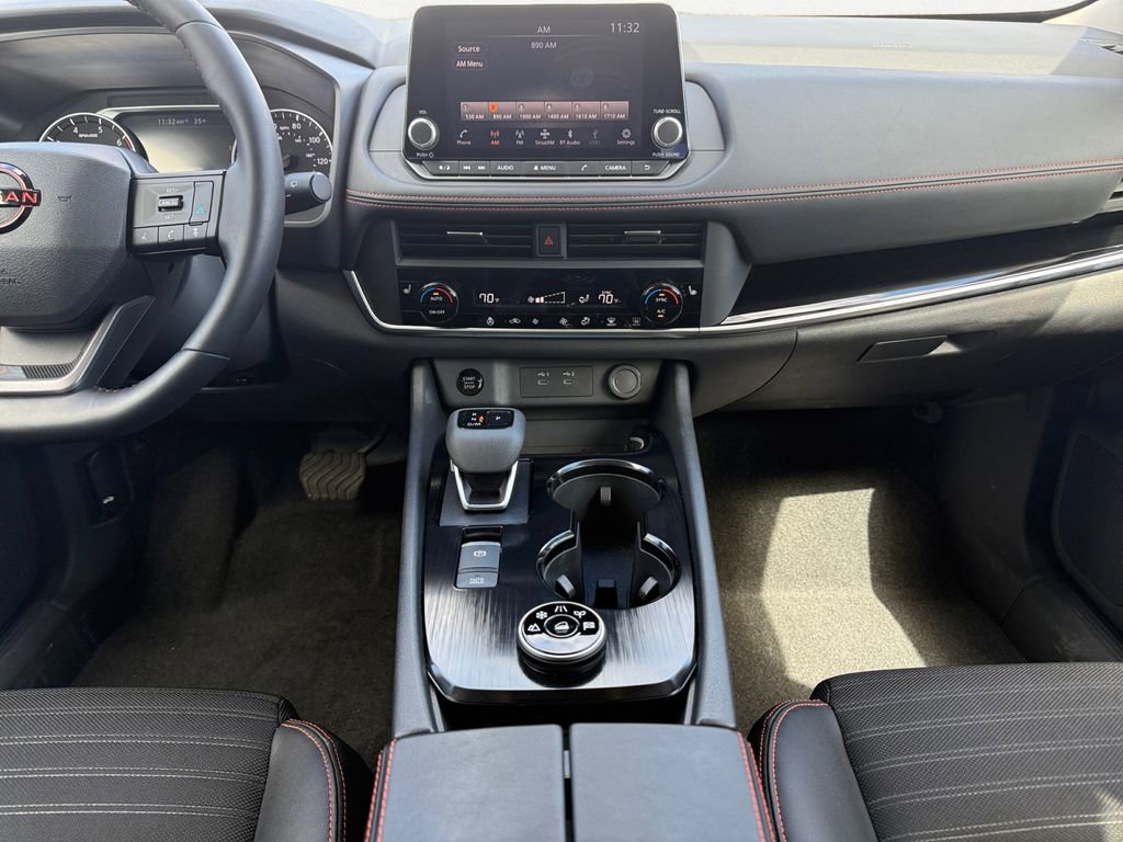 Used 2025 Nissan Rogue SV w/ Rock Creek Premium Package image 8