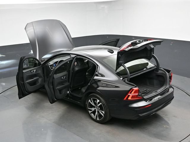 Used 2025 Volvo S60 B5 Plus AWD/4WD image 49