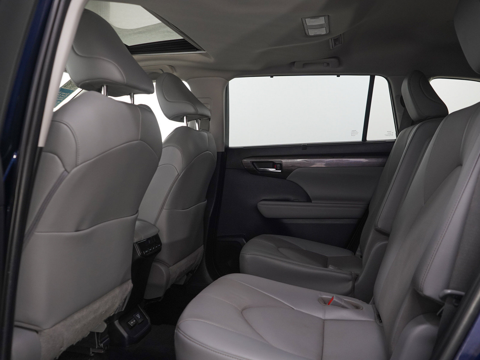 Used 2023 Toyota Highlander Limited AWD/4WD image 22