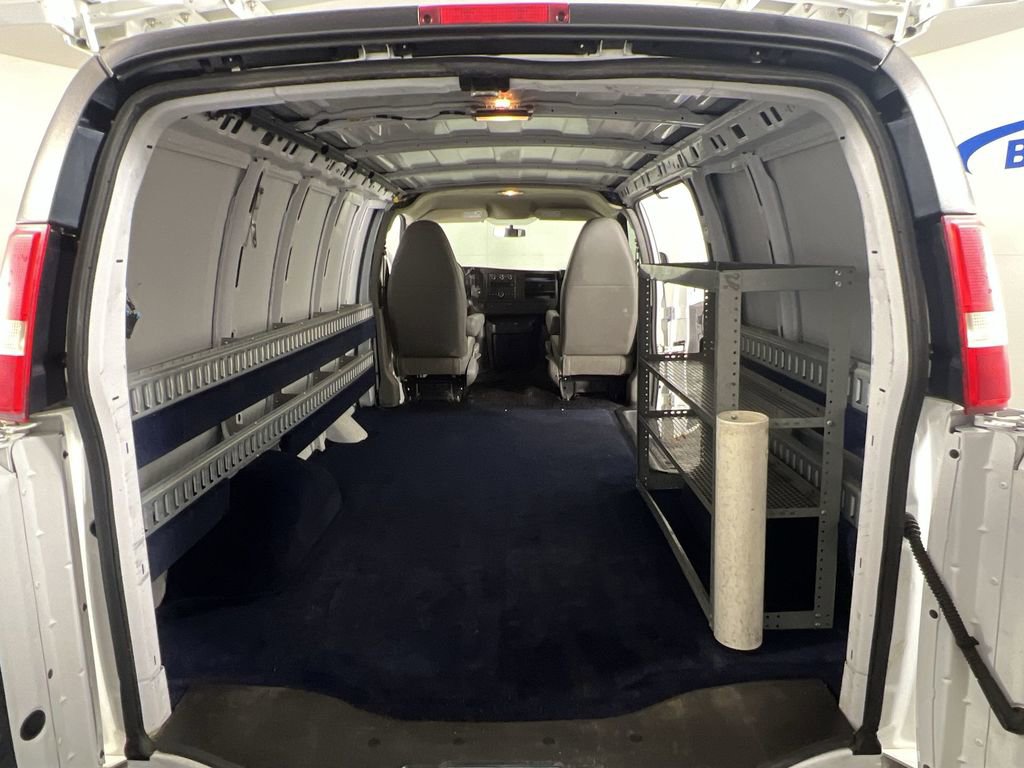 Used 2012 Chevrolet Express 1500 image 21