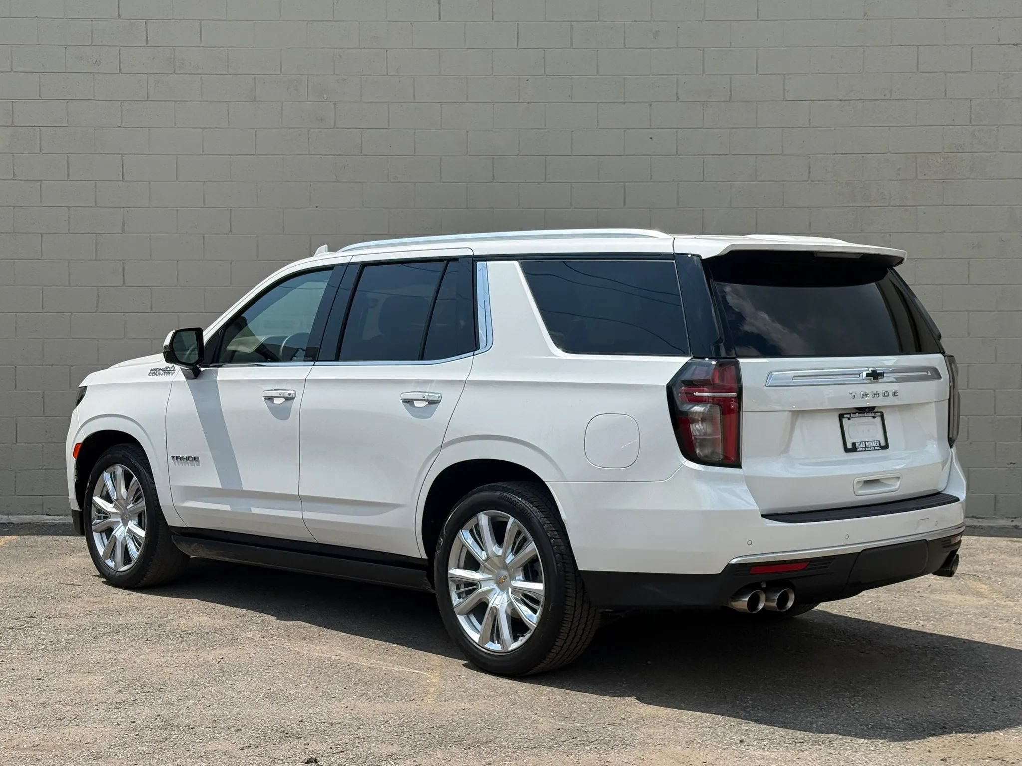 Used 2024 Chevrolet Tahoe High Country AWD/4WD image 7