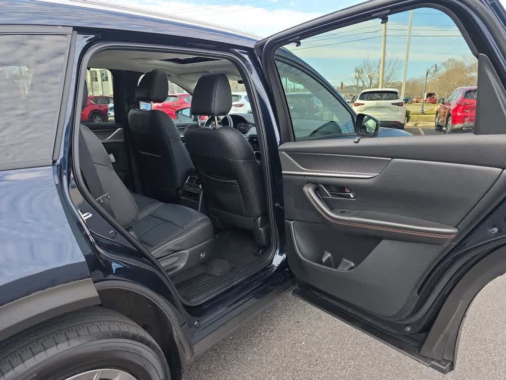Used 2024 MAZDA CX-90 Plug-In Hybrid w/ Preferred AWD/4WD image 24
