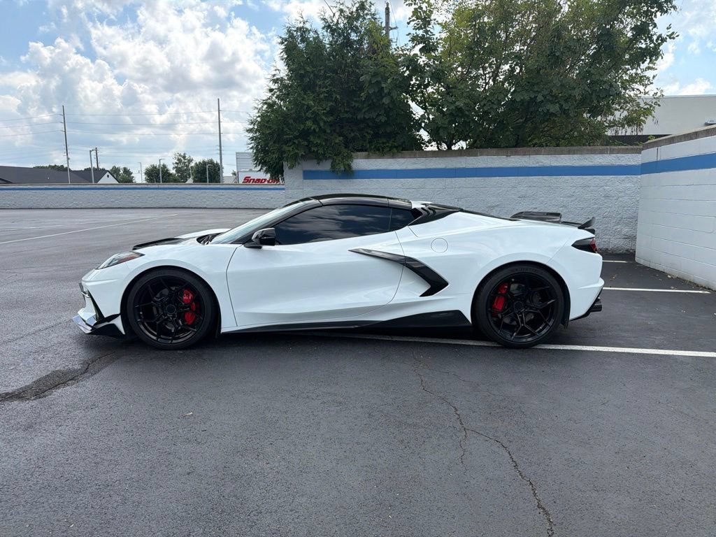 Used 2023 Chevrolet Corvette Stingray Preferred Cpe w/ Stealth Interior Trim Package RWD image 2