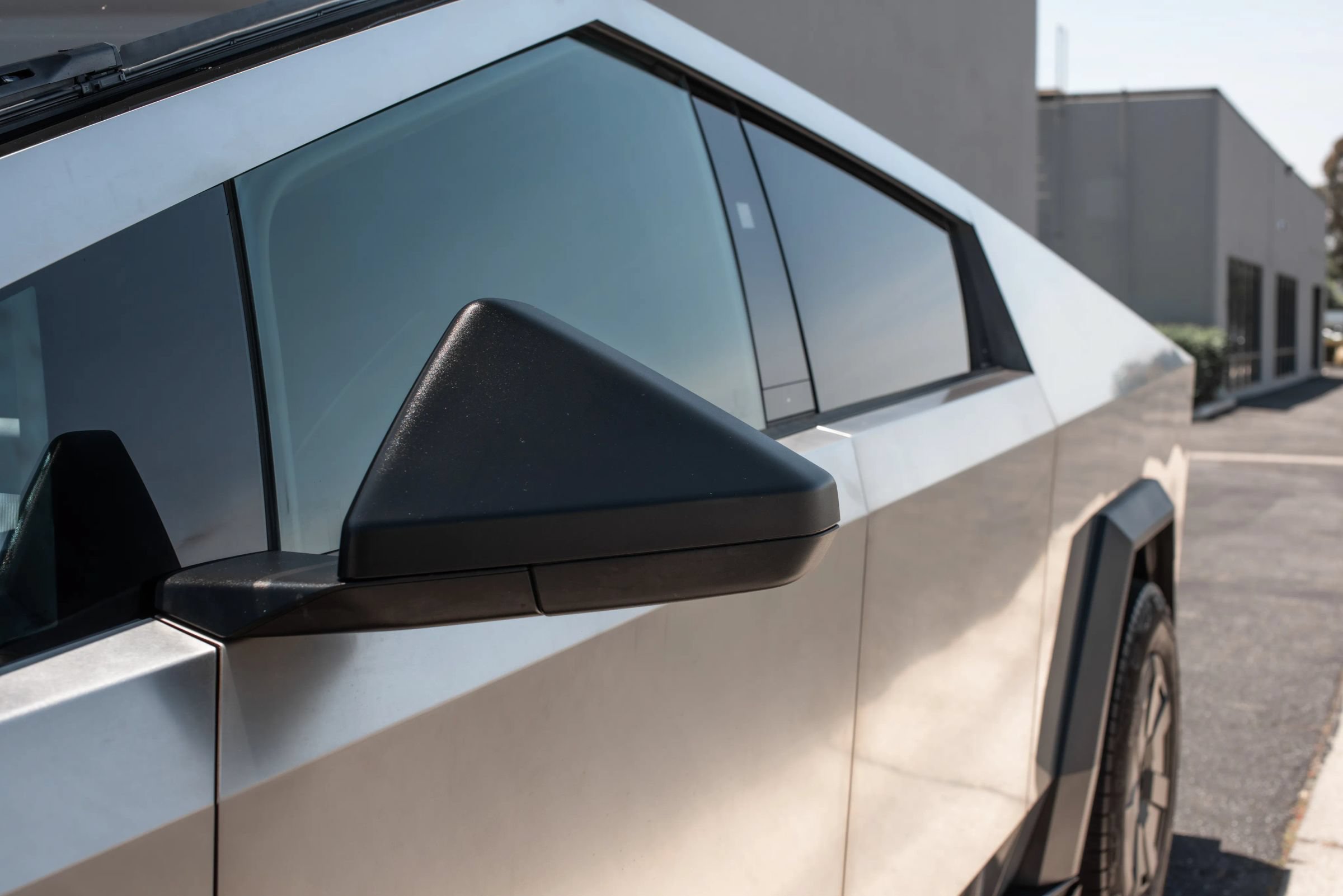 Used 2025 Tesla Cybertruck AWD Crew Cab image 34