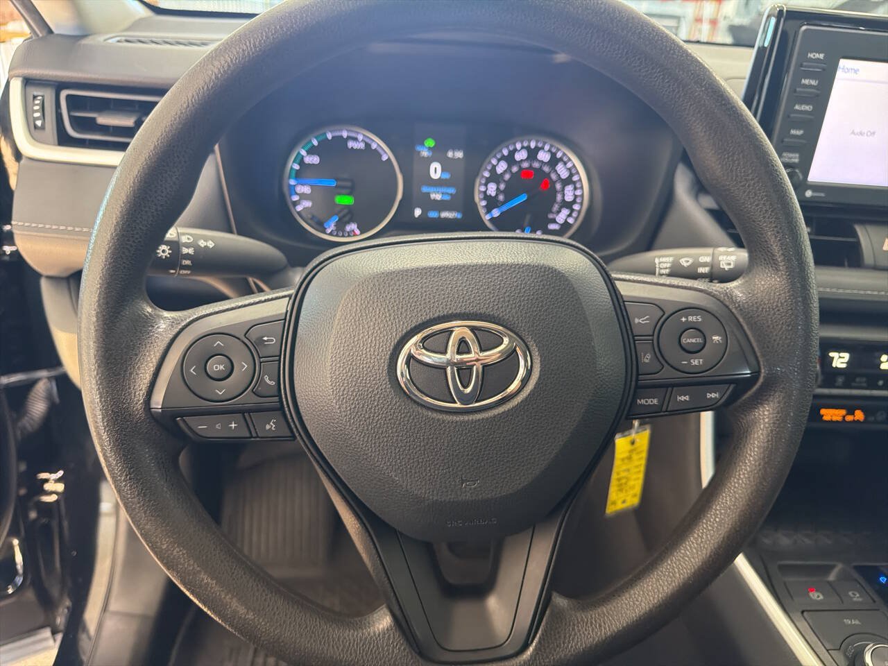Used 2022 Toyota RAV4 LE AWD/4WD image 13