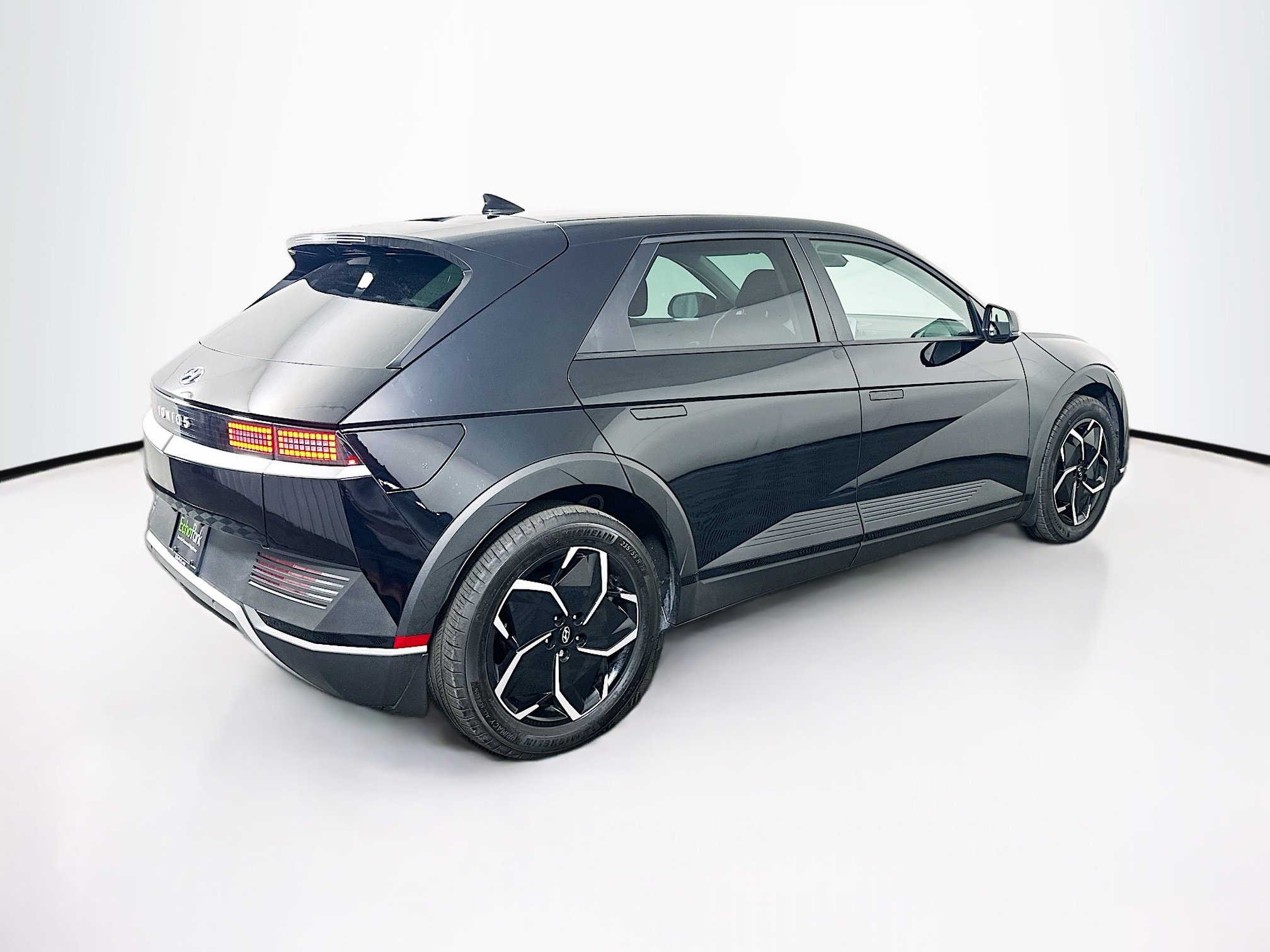 Used 2024 Hyundai Ioniq 5 SEL RWD image 9